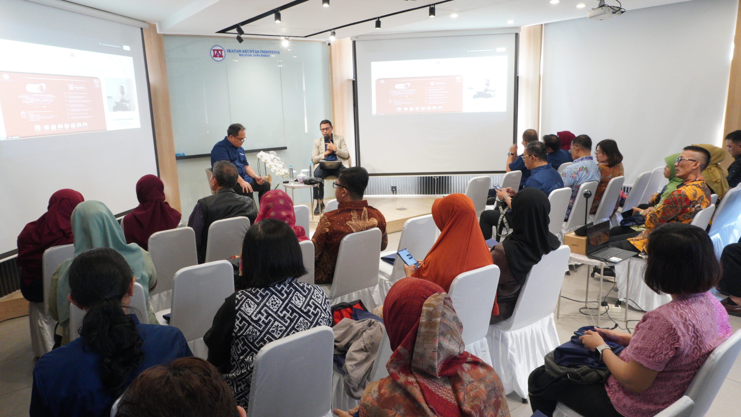 Akuntan Kini Berperan Strategis dalam Isu Keberlanjutan Lingkungan dan Perhitungan Karbon 3 PLI08770 scaled